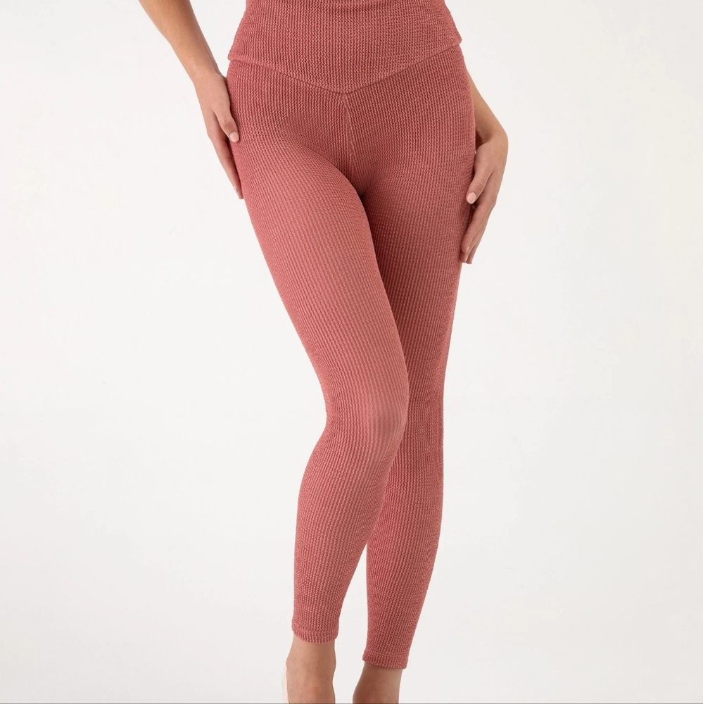 BLOCH Crinkle Legging SIZE LARGE NWOT